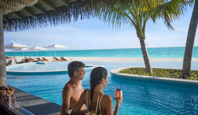 InterContinental Maldives - Pool Bar